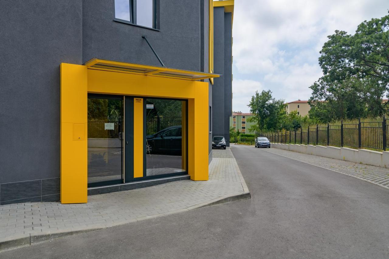 Apartment Blue Lagoon Saints Constantine and Helena Exterior photo
